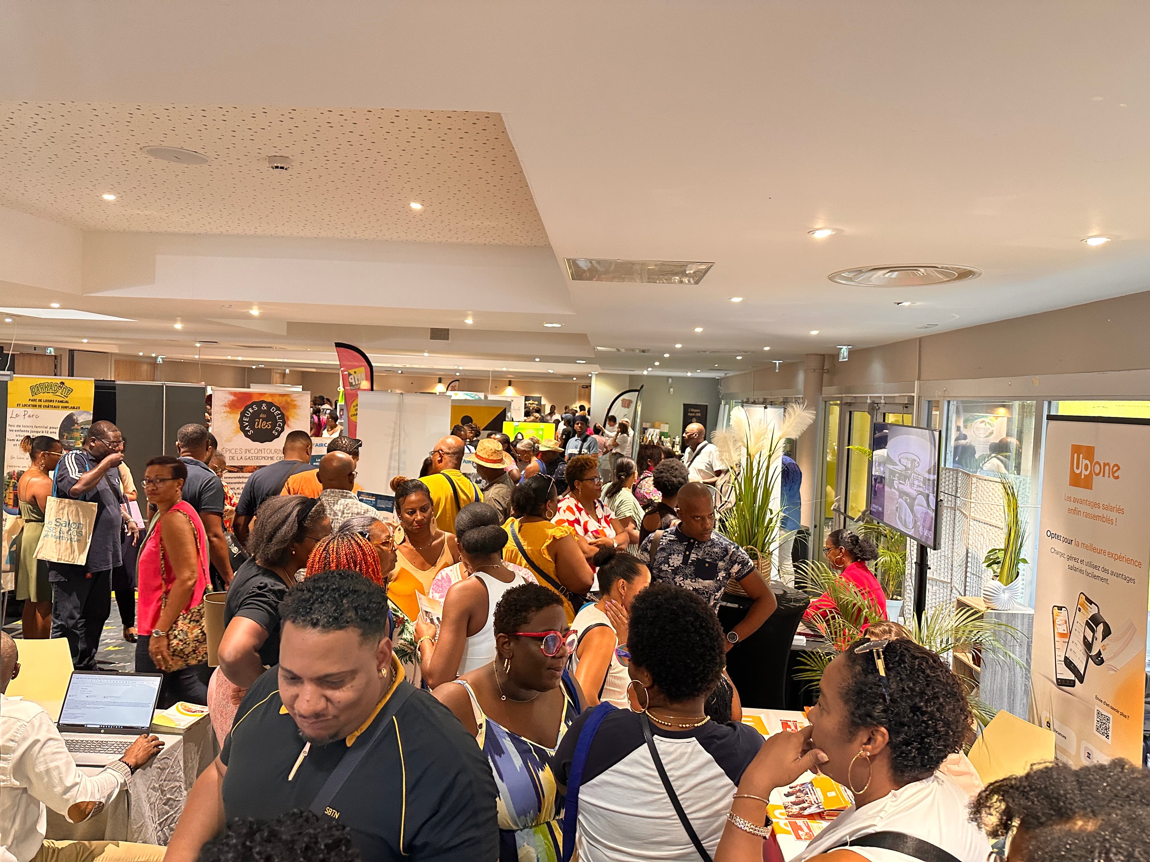 Ambiance du Salon des CSE & COS Martinique